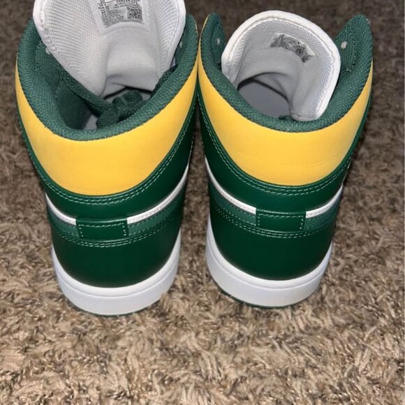 Air Jordan 1 Mid Sonics  (2021) - Picture 4 of 7